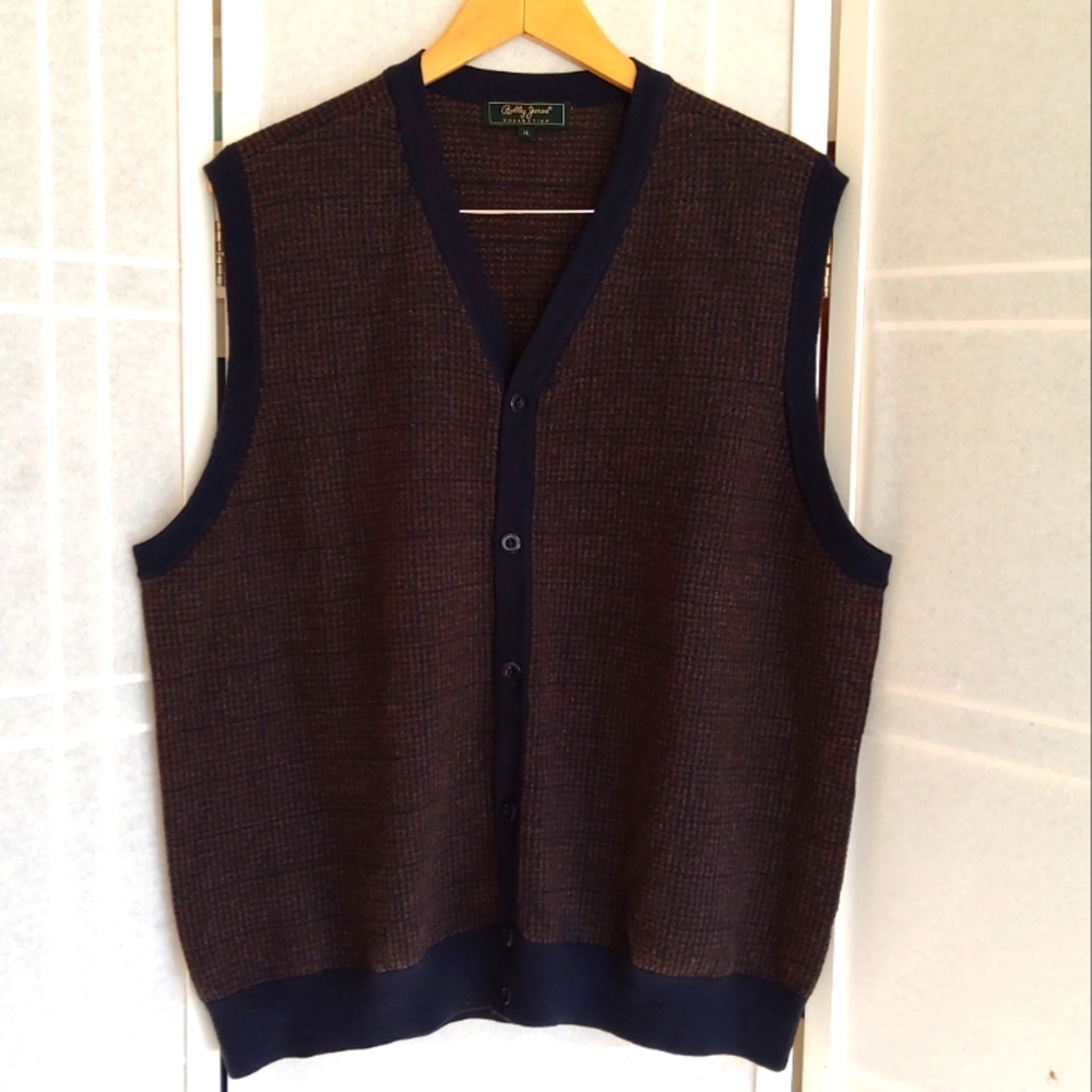 Bobby Jones Collection 100% merino wool vest